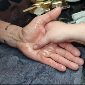 Manicure til mænd , kvinder & unge.