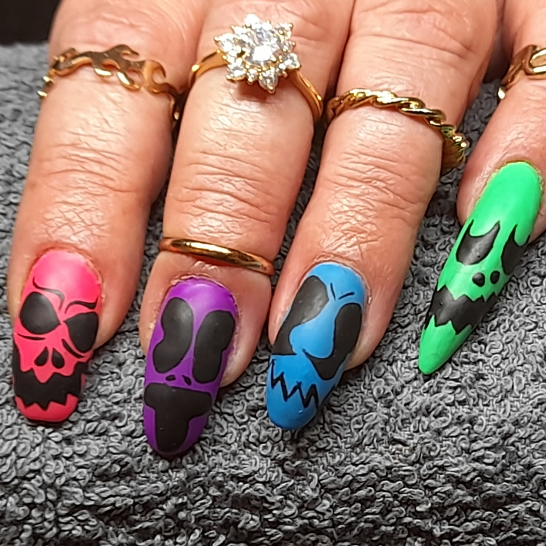 Halloween negle spøgelser håndmalet